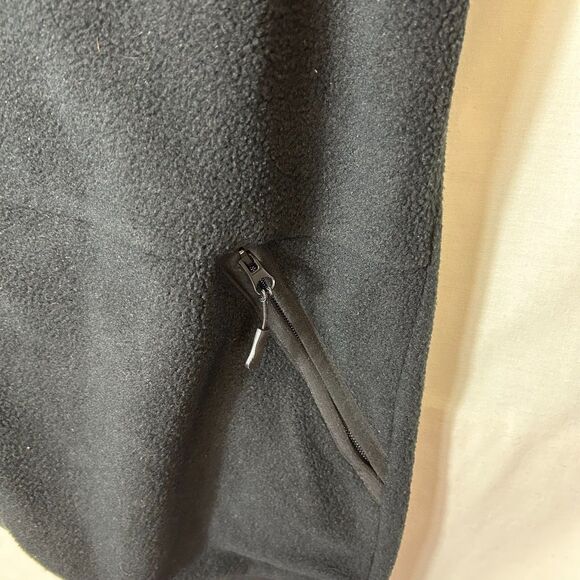 Venado Black Fleece Full Zip Sleeveless Outdoor Vest Size L - Picture 7 of 13